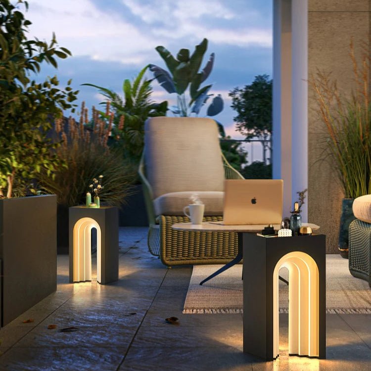 Arched Solar Table Light — IP65 Waterproof Outdoor Lamp, Dusk-to-Dawn Sensor, Remote Control