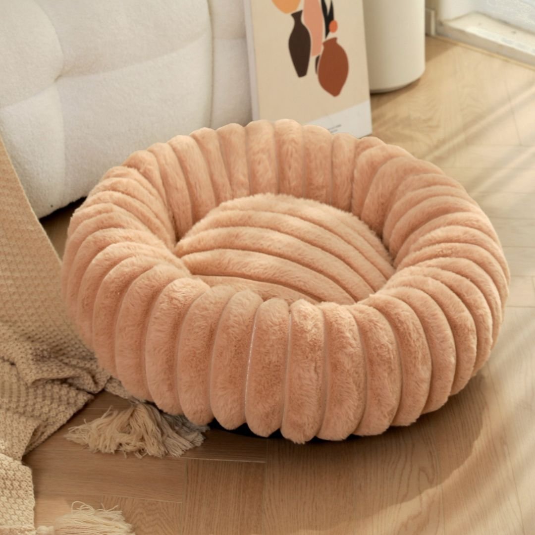 Elina Round Plush Dog Bed — Ultra-Soft Rabbit Plush with Raised Rim, S–3XL