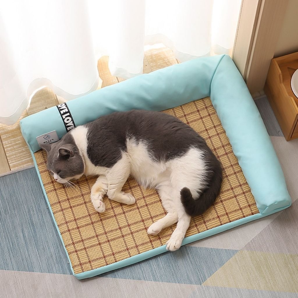 Milo Triangular Cooling Pet Bed — Bamboo Fiber Surface, Corner-Fit, Non-Slip, S–L