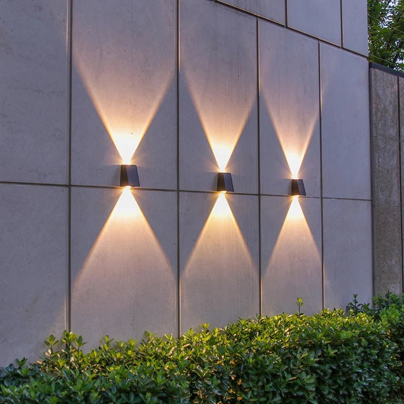 Solar LED Wall Light — Wireless Dusk-to-Dawn Outdoor Sconce, IP44