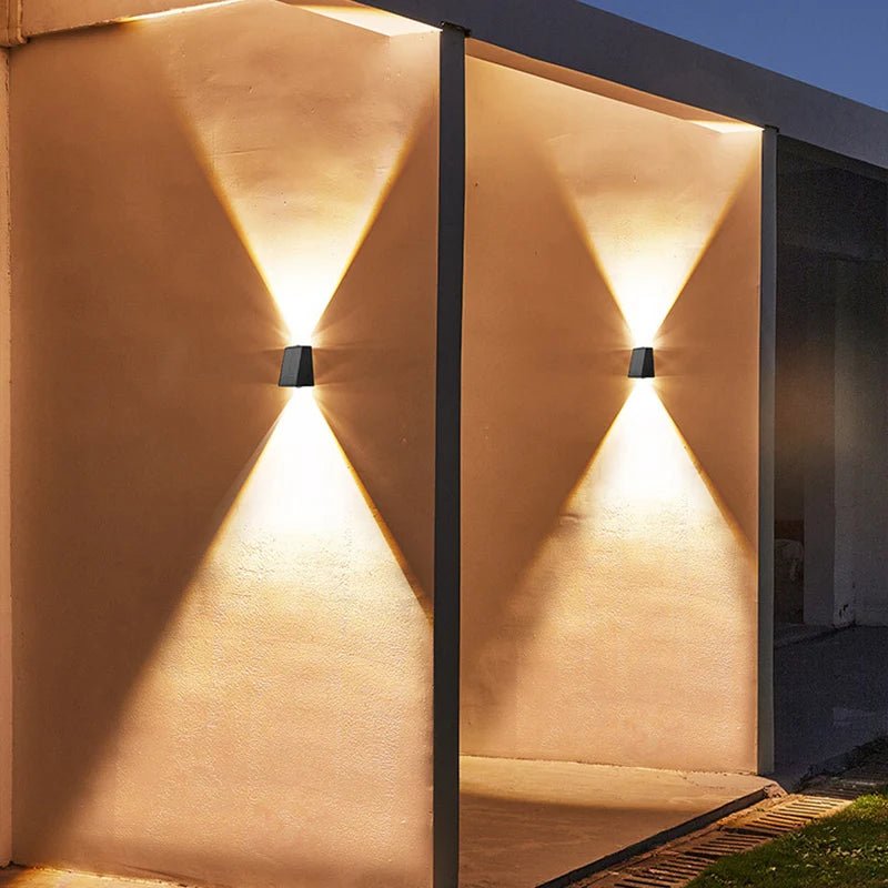 Solar LED Wall Light — Wireless Dusk-to-Dawn Outdoor Sconce, IP44