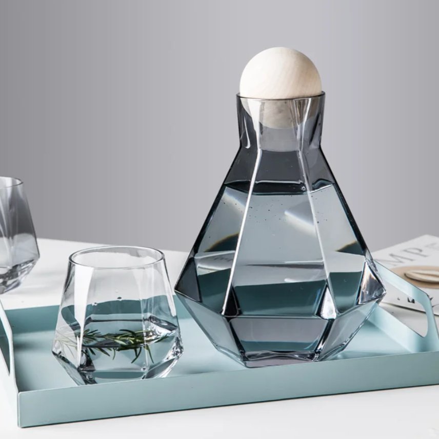Diamond-Cut Glass Drinkware Set — 5-Piece Jug & Rock Glasses with Beechwood Stopper